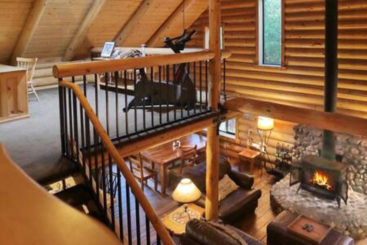 Eagles Nest - Natural Log Cabin With Guest House Айділлвайлд Екстер'єр фото